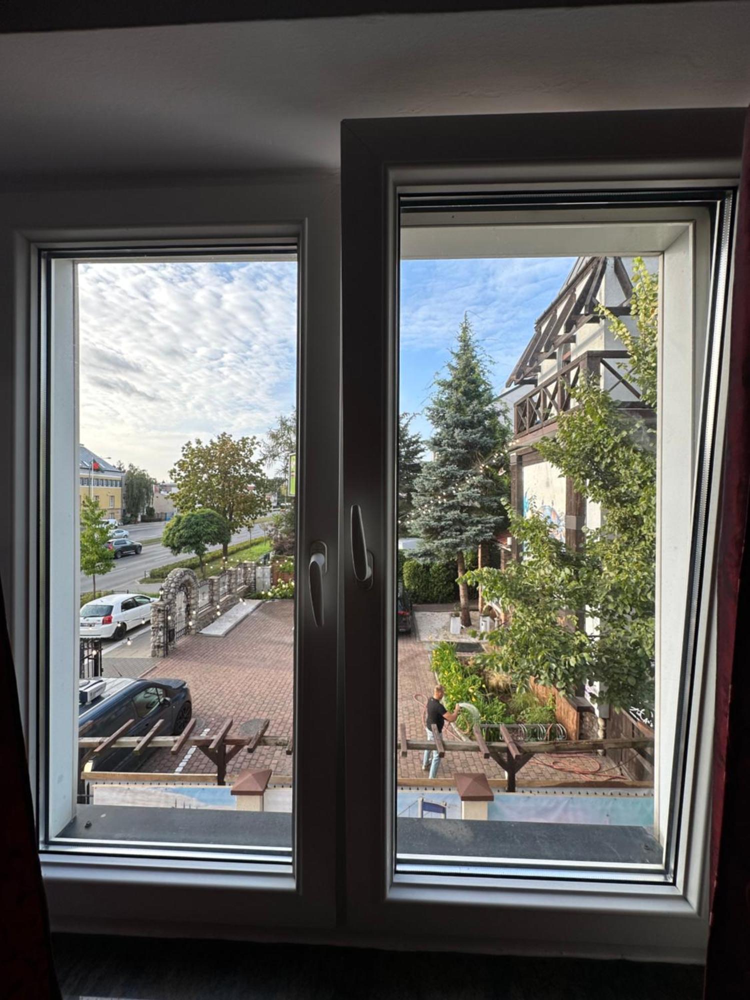 Lezzet B&B Pokoj Goscinny & Turkishrestaurant 华沙 外观 照片