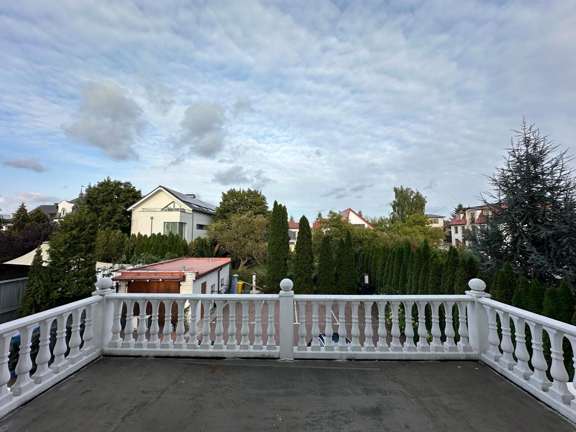 Lezzet B&B Pokoj Goscinny & Turkishrestaurant 华沙 外观 照片