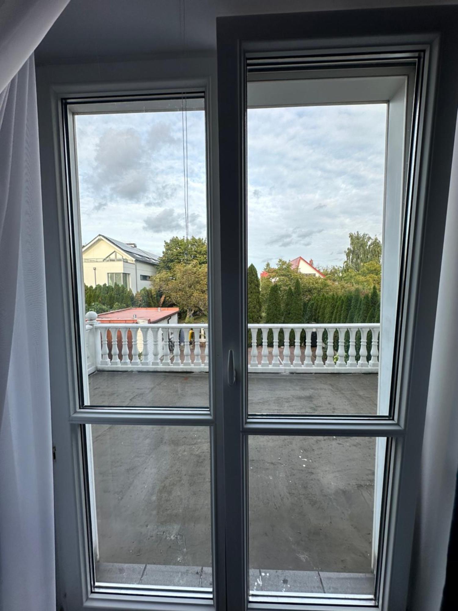 Lezzet B&B Pokoj Goscinny & Turkishrestaurant 华沙 外观 照片